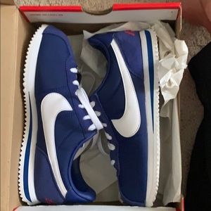 Nike Cortez size 6Y